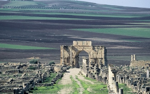 full-day-trip-from-fes-to-meknes-and-volubilis